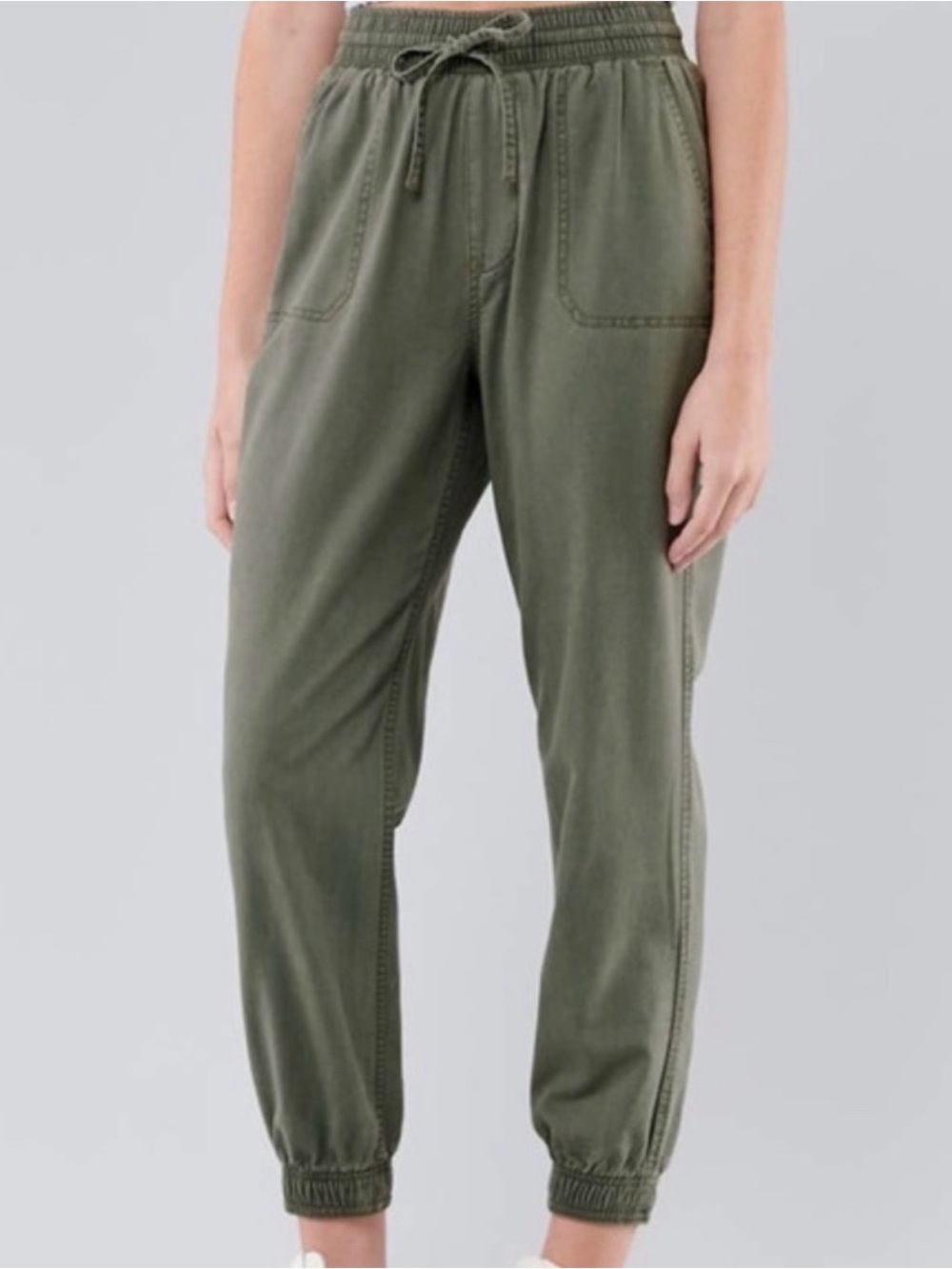 Hollister High-Rise Drawstring Joggers in Olive